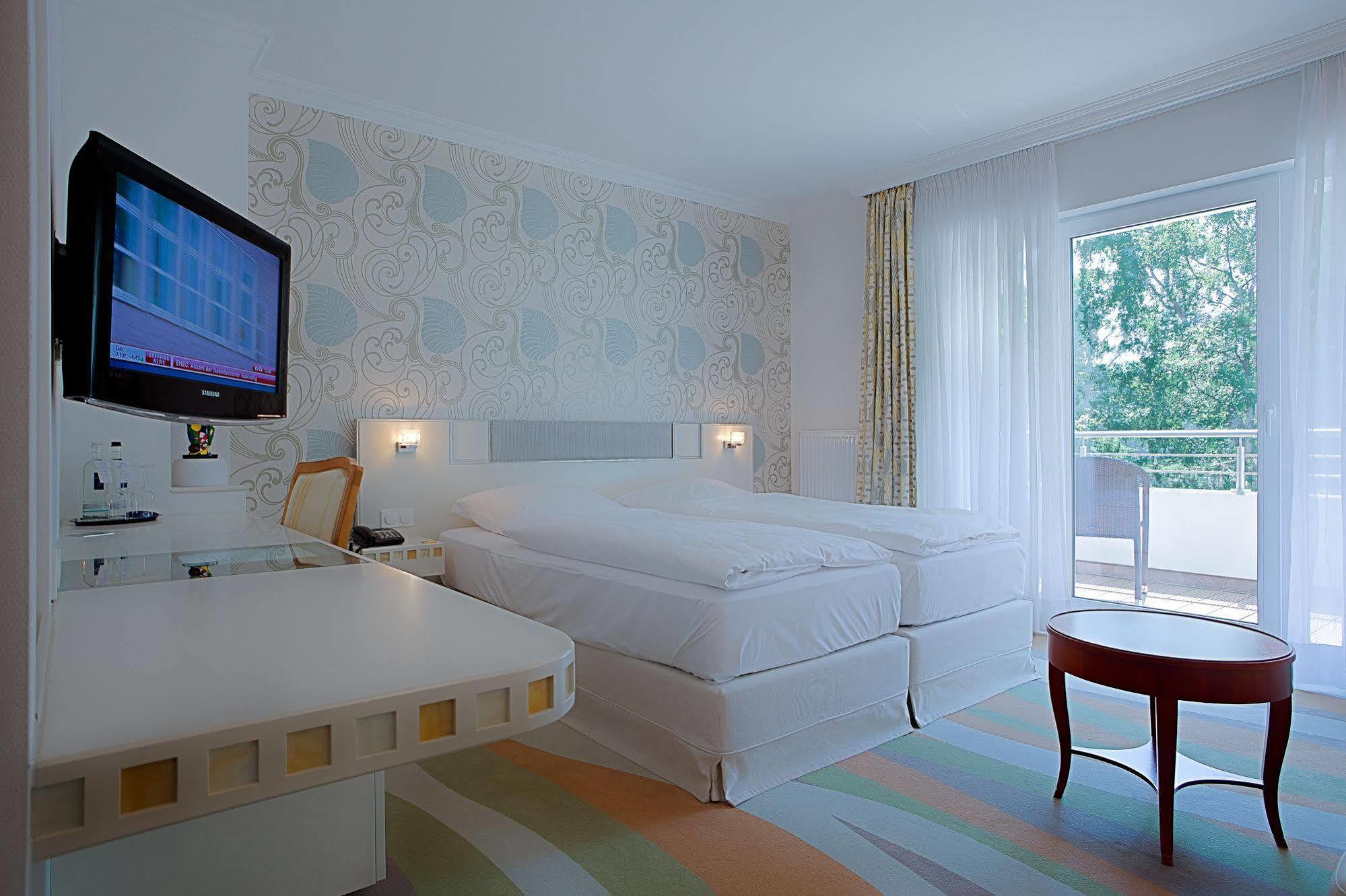 Ringhotel Strandblick Ostseebad Kühlungsborn Esterno foto
